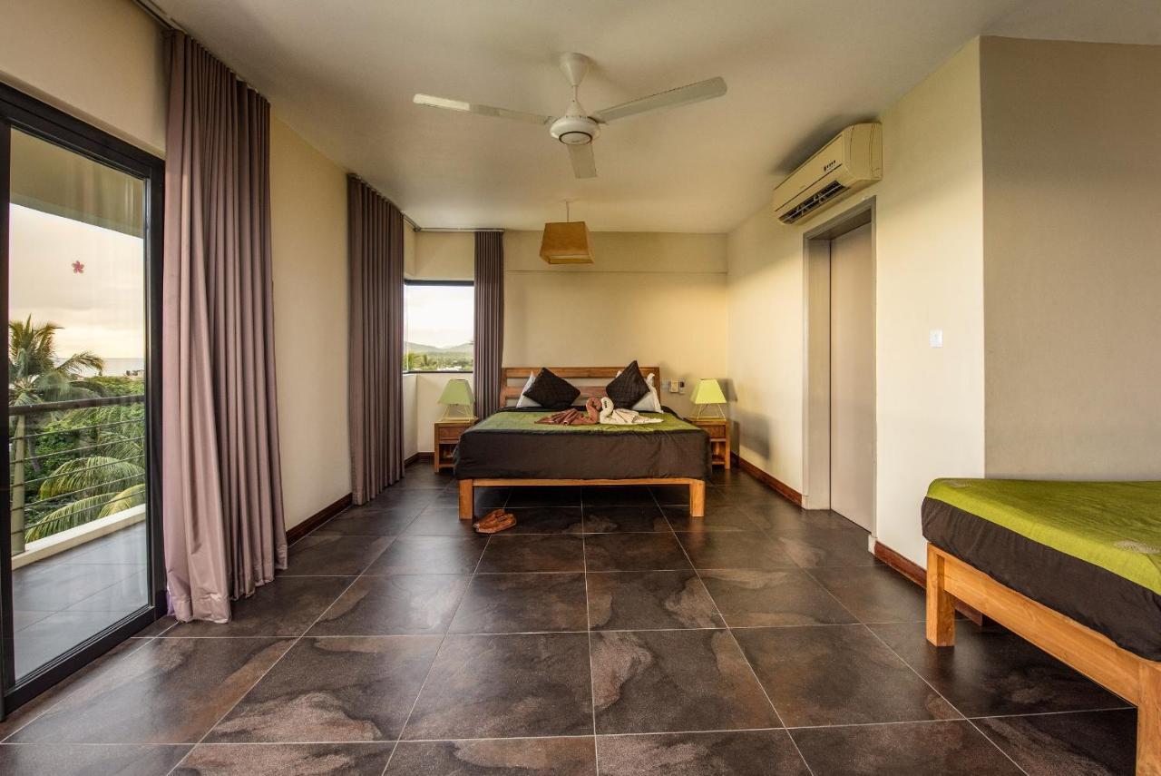 Happy Days Guest House Le Morne Exterior photo