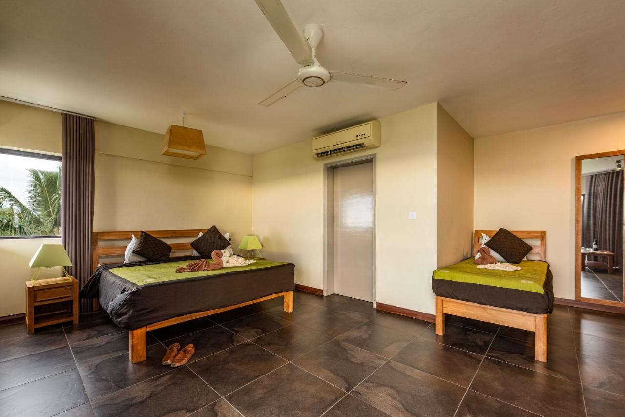 Happy Days Guest House Le Morne Exterior photo