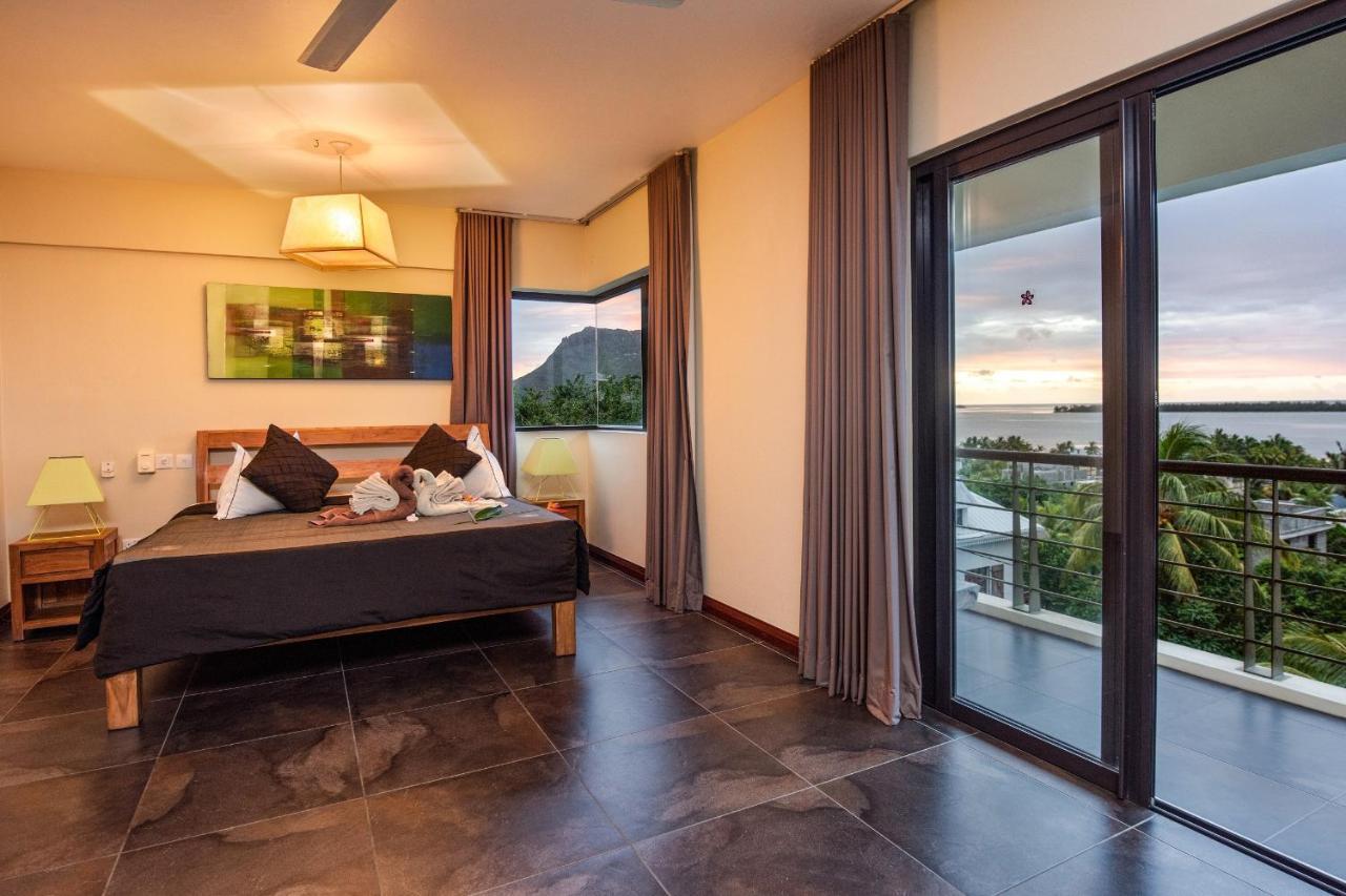 Happy Days Guest House Le Morne Exterior photo