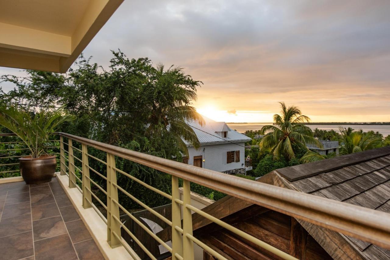 Happy Days Guest House Le Morne Exterior photo